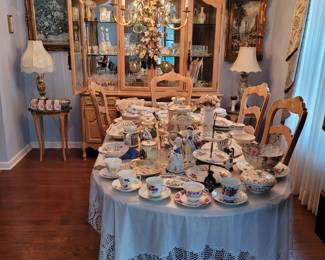 Like new dining room set by Stanley. Includes 2 marble top end tables
