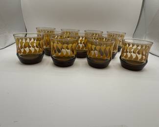 Lot #103 Vintage Glassware Set - 10 Mid-Century Tumblers.
Lot #103 Vintage Glassware Set - 10 Mid-Century Tumblers.