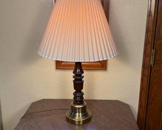 Lot #71 Vintage Table Lamp