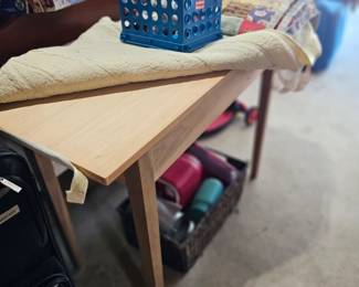 Table (sanded)