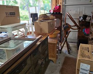 1970's Bassett dresser with two mirrors