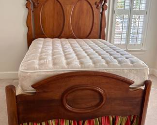Antique Walnut Head/Footboard ca1880-1900