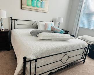 King bed and frame