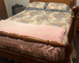 Queen bed 