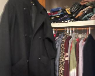 Coats/clothes/bags