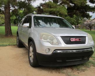 2011 GMC Acadia SLT (please See Description & Detail Tab for details)
