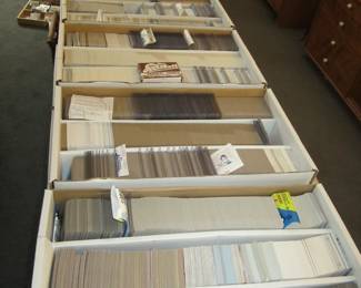 Thousands of Baseball Cards. Selling in Predetermined Lots.