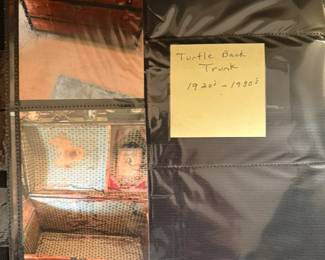 Turtle Back Trunk 1920'-30's gwanz