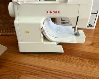 Vintage & modern sewing machines