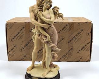 Giuseppe Armani Figurine: Limited Ed. 2367 / 3000 "Lovers" 191C With Original Box, NO COA