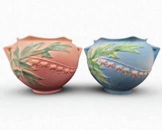 Lot Of 2 Vintage Roseville Pottery Bleeding Heart Vases Pink And Blue