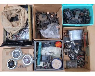 Vintage Lionel Locomotive Connectors, Trucks, Wheels, And Misc. Parts