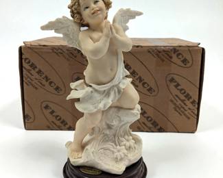 Giuseppe Armani Figurine: "The Prayer" 142F With Original Box