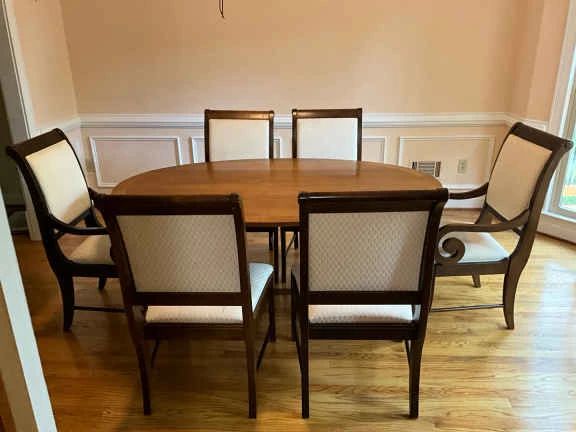 01 Drexel Dining Table And 6 Broyhill Chairs