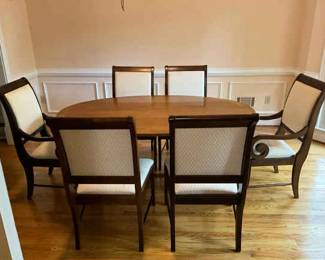 01 Drexel Dining Table And 6 Broyhill Chairs