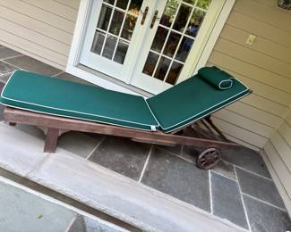 Teak lounge chair