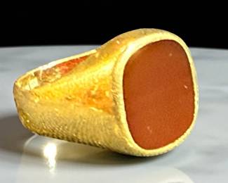 A Very Nice 14K Gold With Carnelian Agate Stone Ring, Weighs 6.5 Grams, Size Men's 8