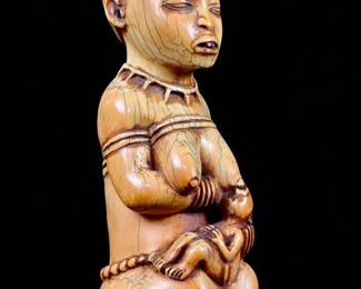 Museum Quality Carved Ethnographic Mother With A Nursing Infant