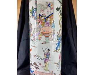 Antique Qing Dynasty Chinese Famille Rose Umbrella Stand