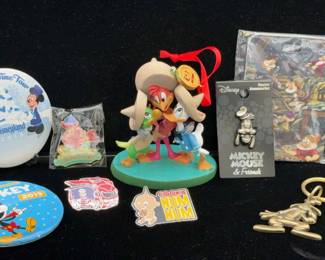 Disney Variety Lot #1 * Mickey Mouse, Goofy & More * Trading Pins, Ornament, Keychain 