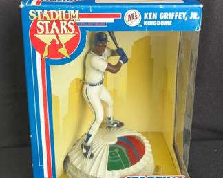  Boxed Starting Lineup Kingdome Ken Griffey, Jr. Figurine 