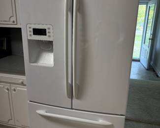 Refrigerator- ALL APPLIANCES GO! 