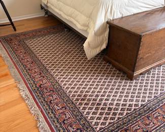 rug/full bed
