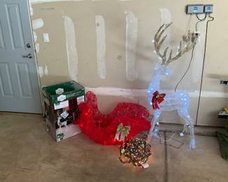 Light up yard displays for Christmas