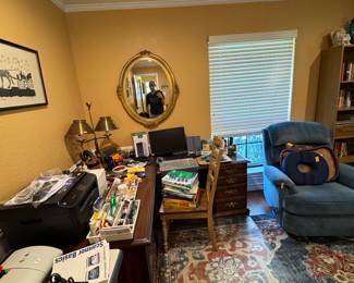 Who is that hunk in the mirror?