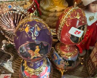 EGGS-cellent accent pieces