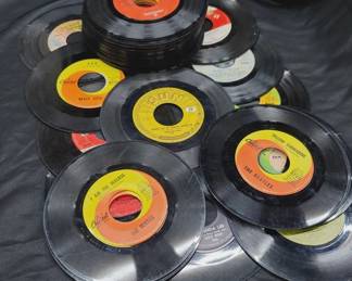 Beatles Beach Boys & More Rock N Roll 45's