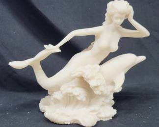 	Mermaid Figurine 6.5" Tall