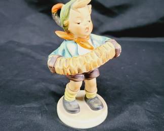 	Hummel Accordion Boy Figurine 5.5"