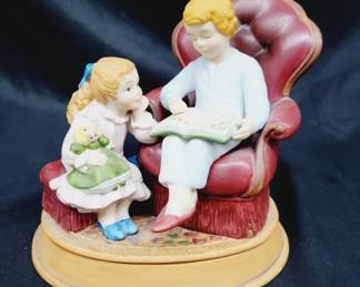 	1983 Enjoying the Night Before Christmas Figurine