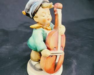 	Hummel "Sweet Music" Boy with Cello 5.5"