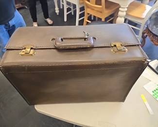 vintage pilots bag 