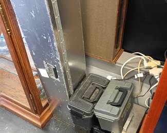 ammo cans and rifle travel box 
