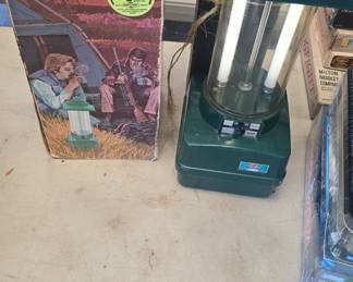 old lantern still working ! with orig box 