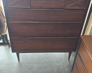 Mid Century Modern  Bassett furn co. bedroom set 