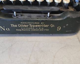 Oliver typewriter co No 9 vintage typewriter 