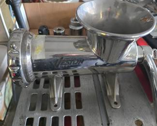 meat grinder 