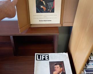 large vintage magazine collection 50-80s of airplane magazines, guns, etc etc 