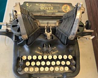 Oliver typewriter co No 9 vintage typewriter