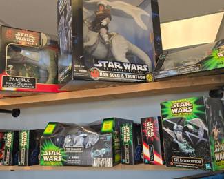 Massive Star Wars collection of all sizes and characters 