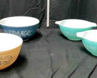 6 Piece Pyrex Bowl Collection