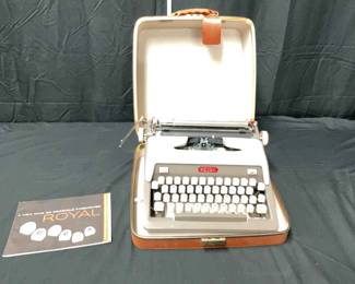 Royal Futura 800 Typewriter