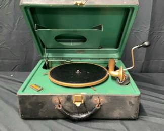 002 Victor Victrola Phonograph Record Player