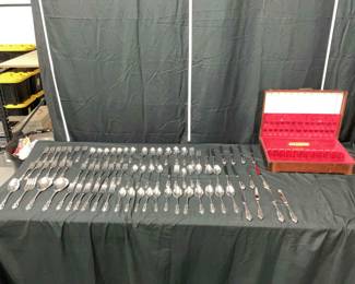 79 Piece Oneida Community Brahms Stainless Steel Flatware