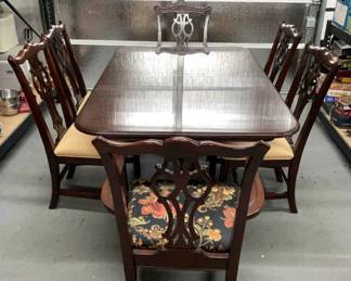 Ethan Allen Cherry Wood Dining Table Chair Set