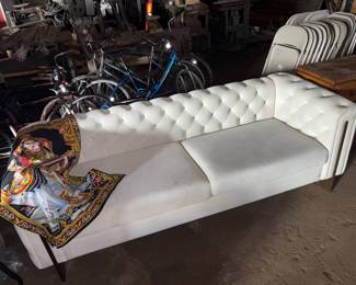 Beautiful white couch $70 obo 
